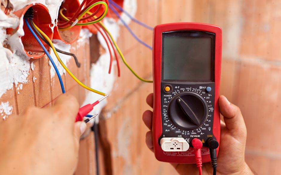 travail électricien Massy