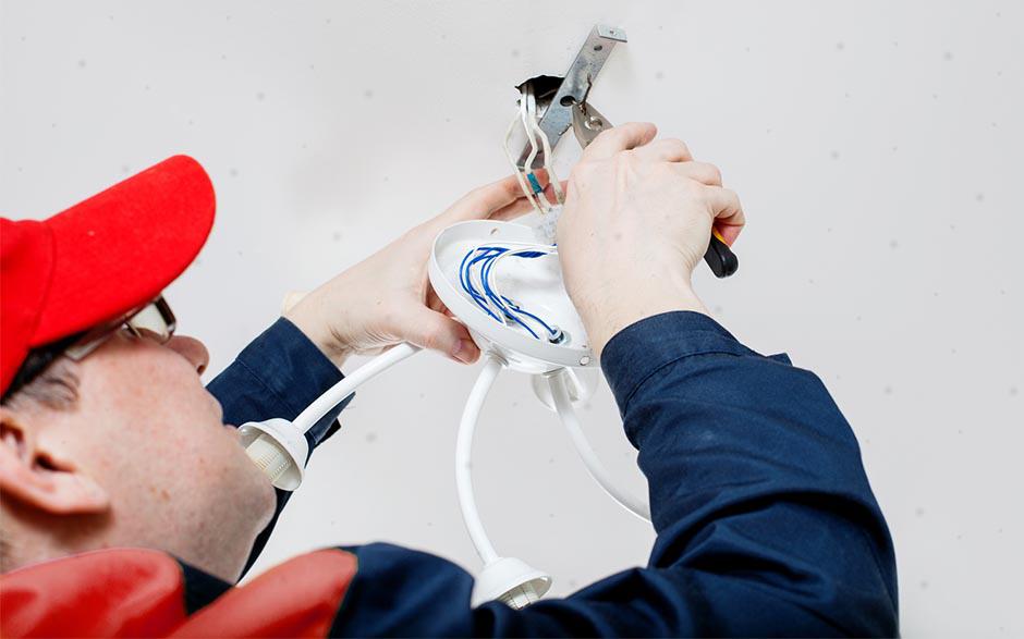 travail électricien Massy